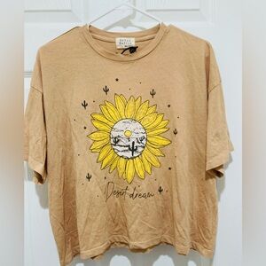 NWT Urban Nation size XL Desert Dream Graphic T-Shirt